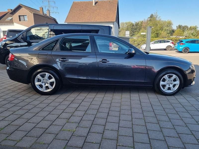 Usata Audi A4 143 CV (105 kW) 2012 Grigio Berlina