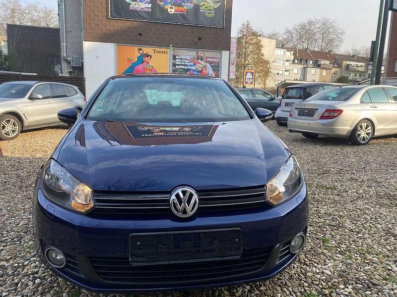 Gebraucht VW Golf VI Team 122 PS (89 kW) 2010 Shadow blue metallic Kleinwagen