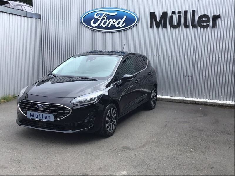 Agate black metallic Gebraucht 2023 Ford Fiesta Titanium Kleinwagen | 17.490 € (Teuer) - Bild 1/4