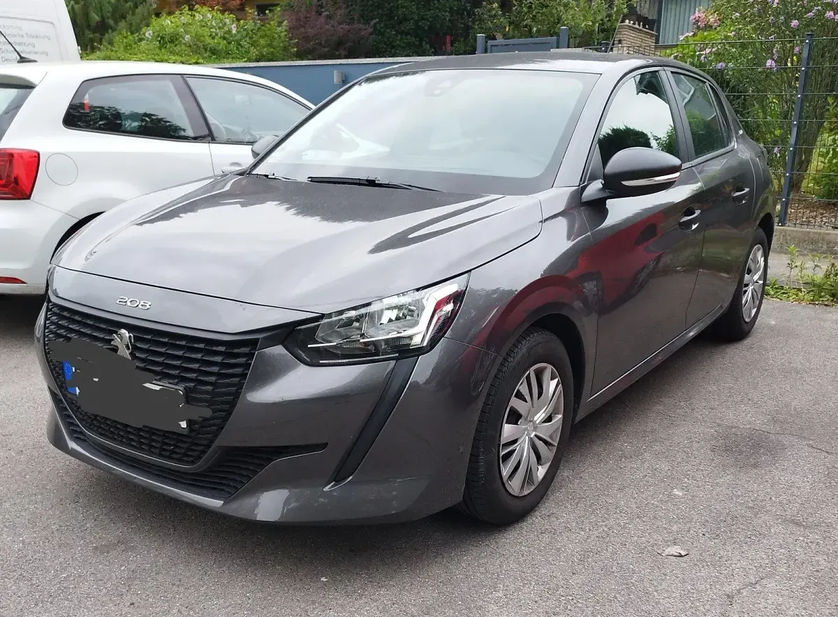 Gebraucht Peugeot 208 75 PS (55 kW) 2022 Grau Kleinwagen