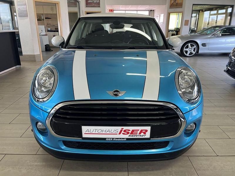 Używany Mini Cooper 136 KM (100 kW) 2016 Niebieski Hatchback