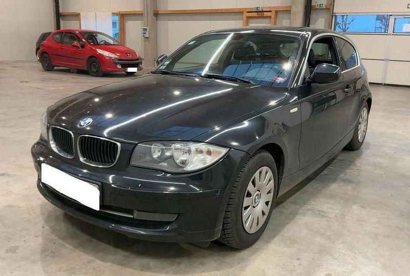 Gebraucht BMW 116 Advantage 122 PS (89 kW) 2011 Grau Kleinwagen