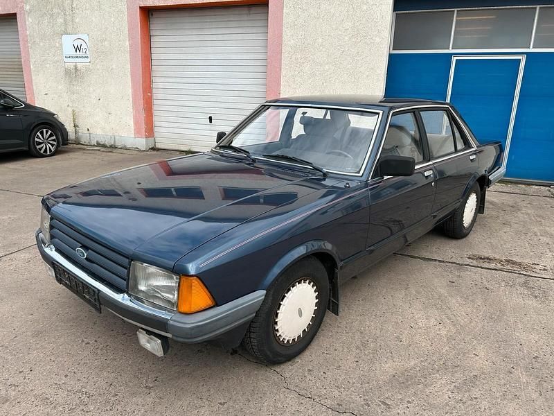 Blau Gebraucht 1985 Ford Granada Limousine | 7.900 € - Bild 1/4