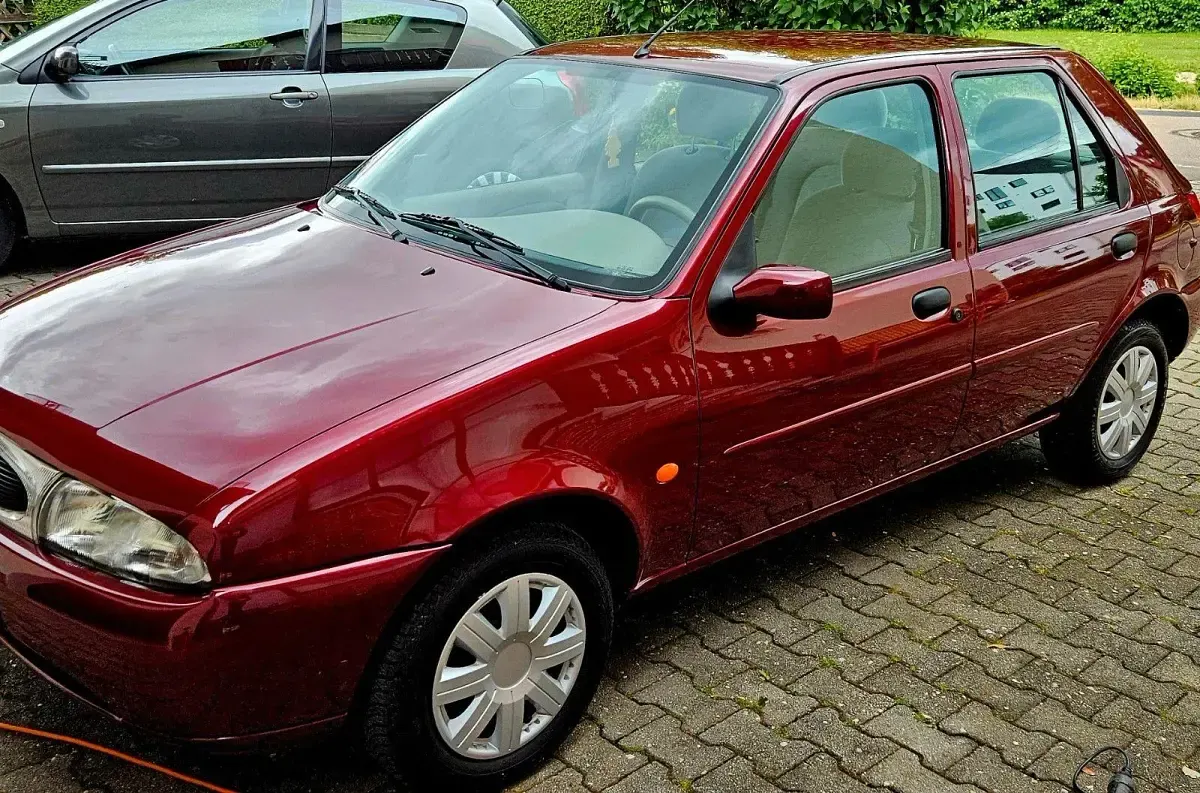 Gebraucht Ford Fiesta Ghia 75 PS (55 kW) 1998 Kleinwagen