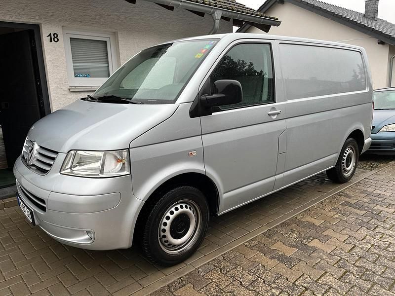 Gebraucht VW T5 102 PS (75 kW) 2008 Silber Van
