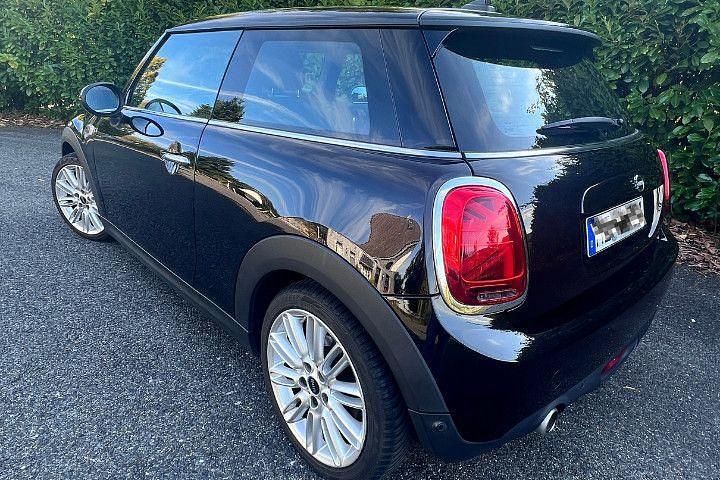 Schwarz Gebraucht 2018 Mini Cooper Chili Kleinwagen | 18.500 € (Teuer) - Bild 1/4