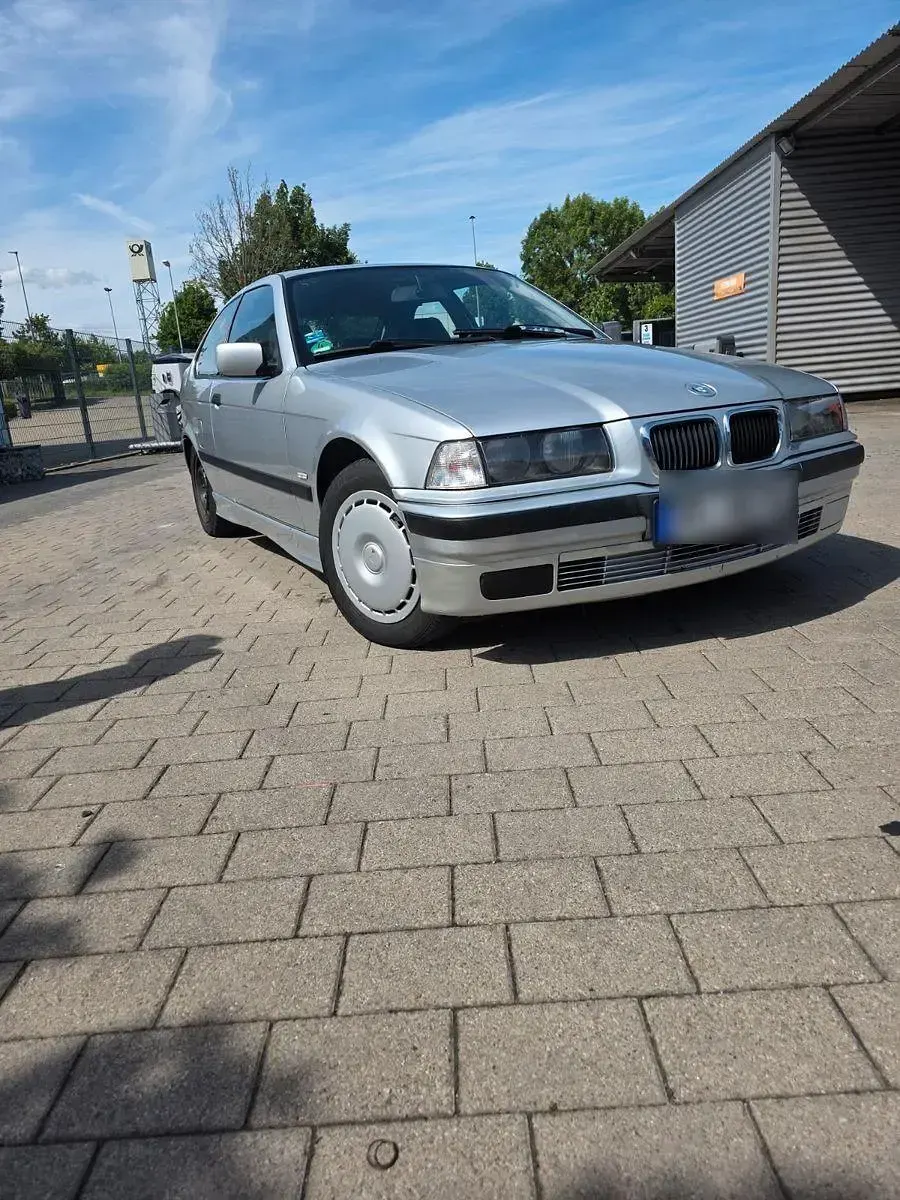 Gebraucht BMW 316 Compact 102 PS (75 kW) 2000 Silber Kleinwagen