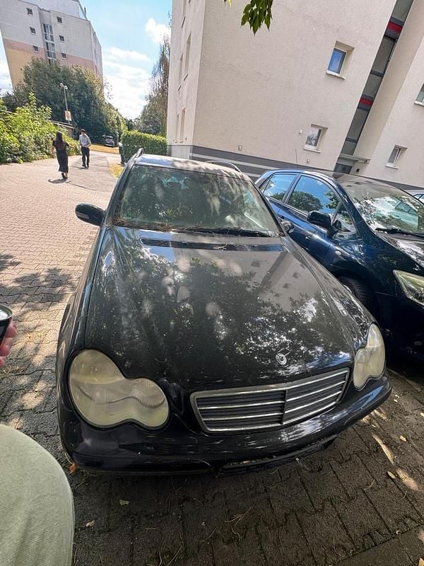 Schwarz Gebraucht 2003 Mercedes C180 Avantgarde Kombi | 1.000 € (Fairer Preis) - Bild 1/4