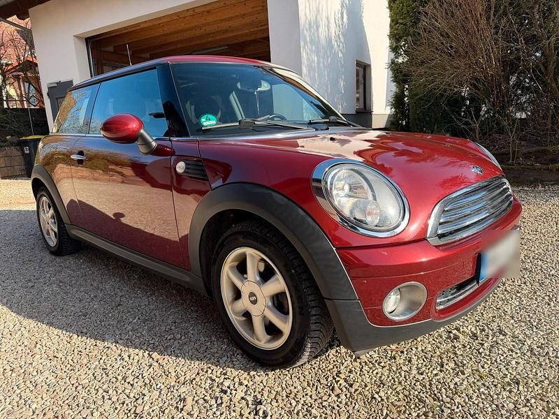 Gebraucht Mini ONE 70 PS (51 kW) 2009 Rot Kleinwagen