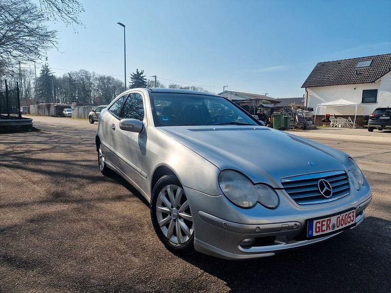 Gebraucht Mercedes CL200 163 PS (119 kW) 2001 Silber Coupé