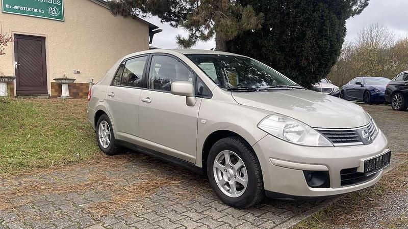Gebraucht Nissan Tiida 110 PS (80 kW) 2007 Beige Limousine