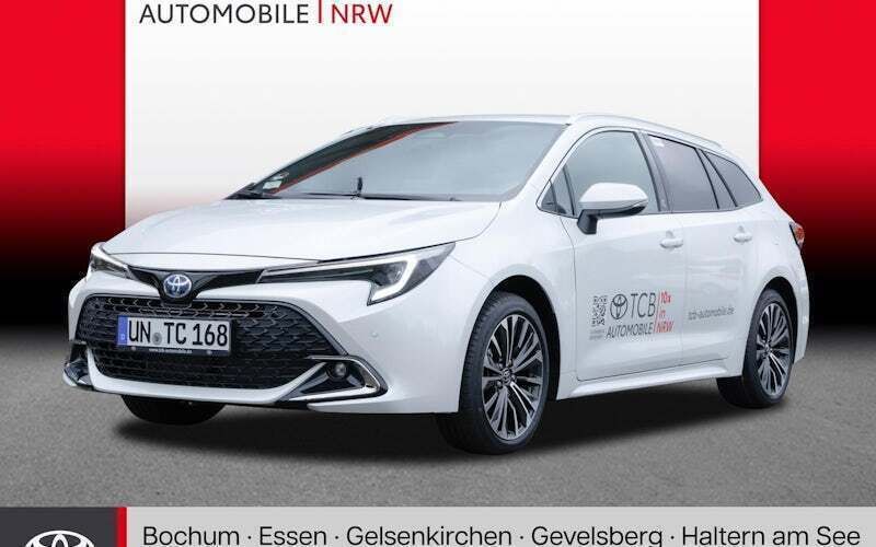 Weiß Gebraucht 2024 Toyota Corolla Team Limousine | 33.189 € (Teuer) - Bild 1/4