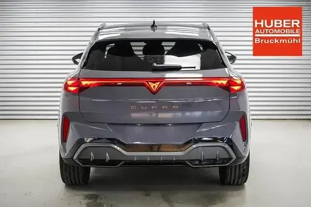 Neu Cupra Terramar VZ 265 PS (194 kW) 2025 Grau SUV