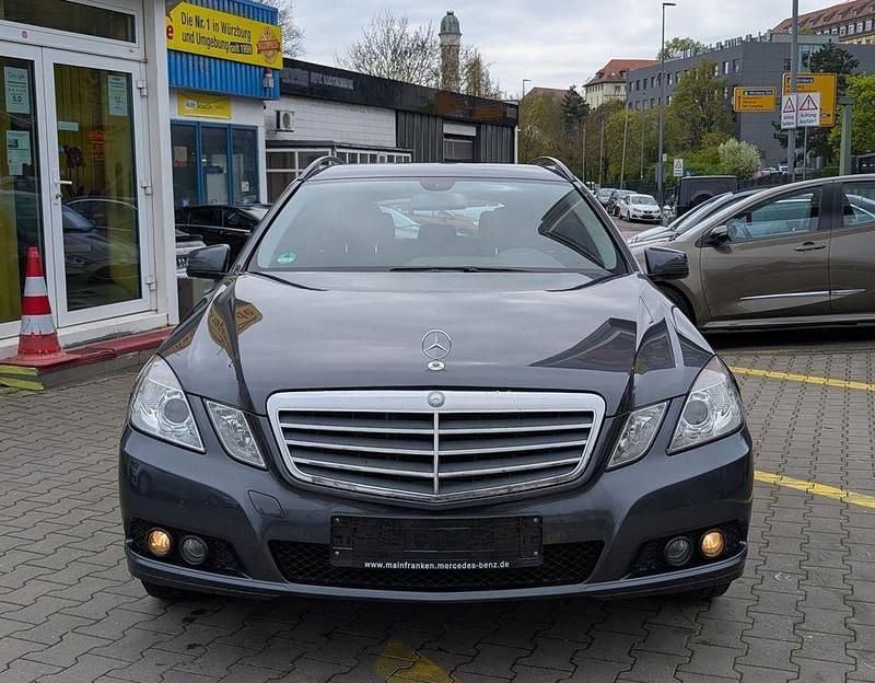 Gebraucht Mercedes E200 184 PS (135 kW) 2010 Grau Limousine