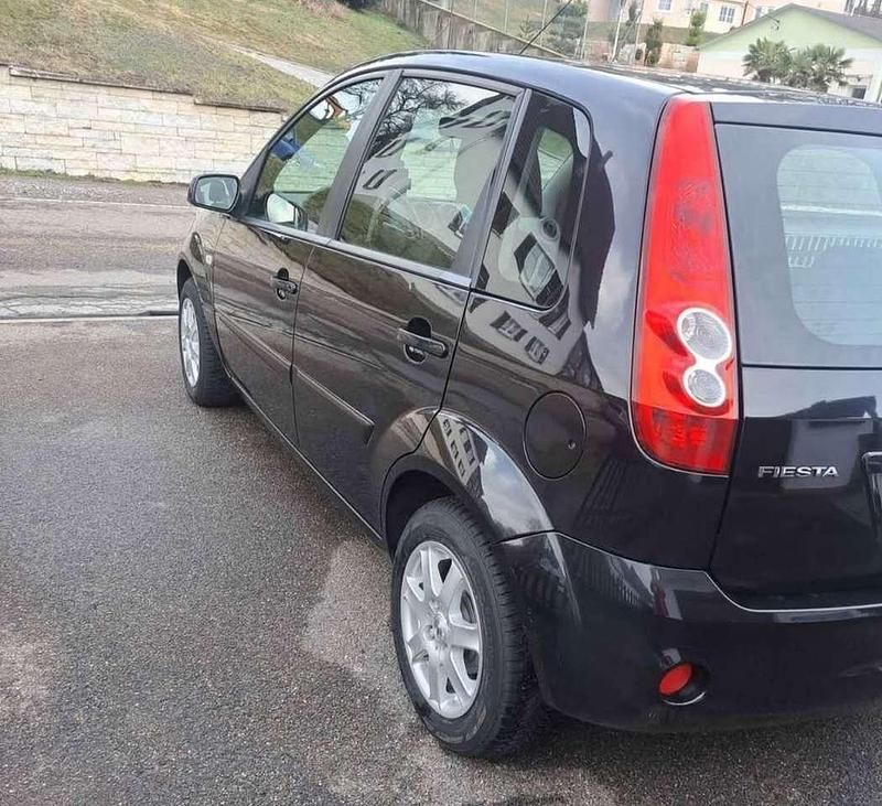 Gebraucht Ford Fiesta Style 69 PS (50 kW) 2008 Kleinwagen