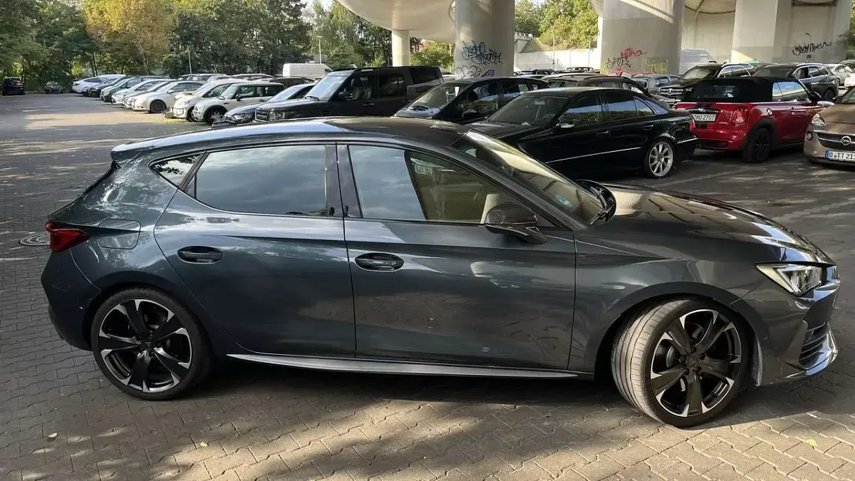 Używany Cupra Leon VZ3 300 KM (220 kW) 2023 Kombi