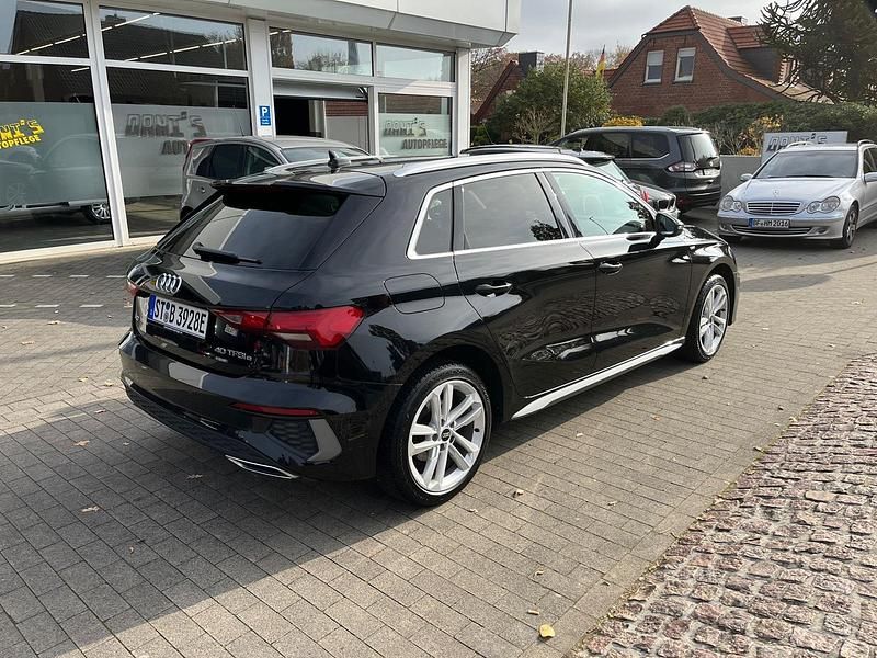 Schwarz Gebraucht 2021 Audi A3 Sportback e-tron S-Line Kleinwagen | 22.350 € (Guter Preis) - Bild 1/4