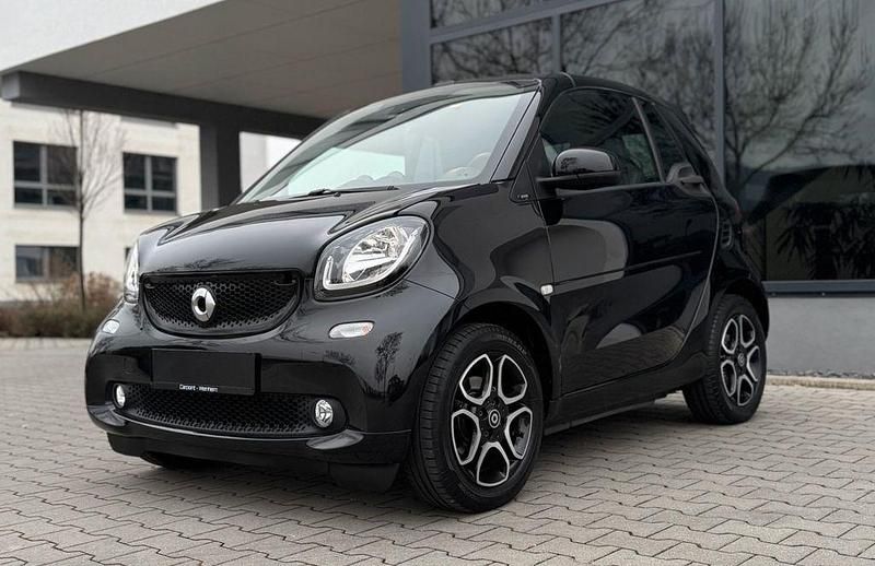 Schwarz Gebraucht 2016 Smart ForTwo Cabrio Prime Cabrio | 14.700 € (Fairer Preis) - Bild 1/4