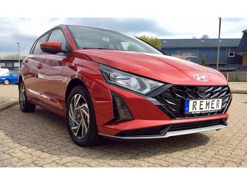 Neu Hyundai i20 Trend 90 PS (66 kW) 2026 Rot Kleinwagen