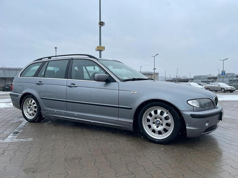 Używany BMW 320 170 KM (125 kW) 2004 Szary Kombi