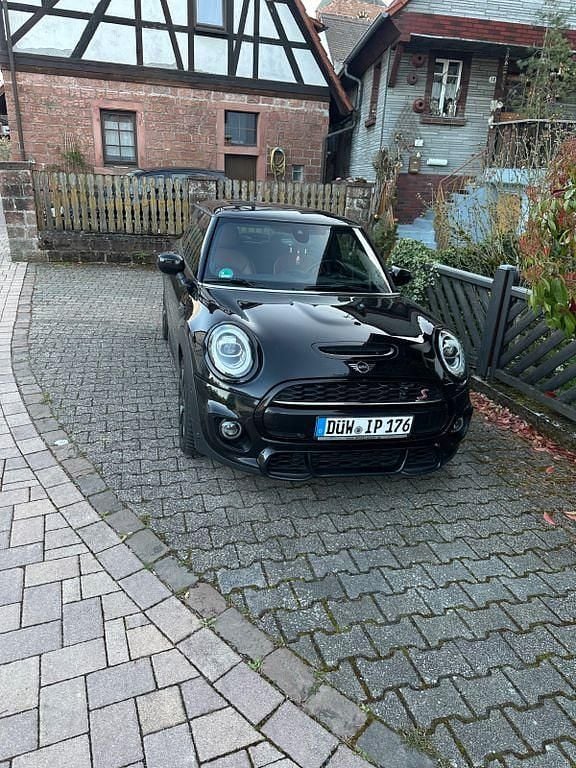 Gebraucht Mini Cooper S 199 PS (146 kW) 2019 Schwarz Kleinwagen