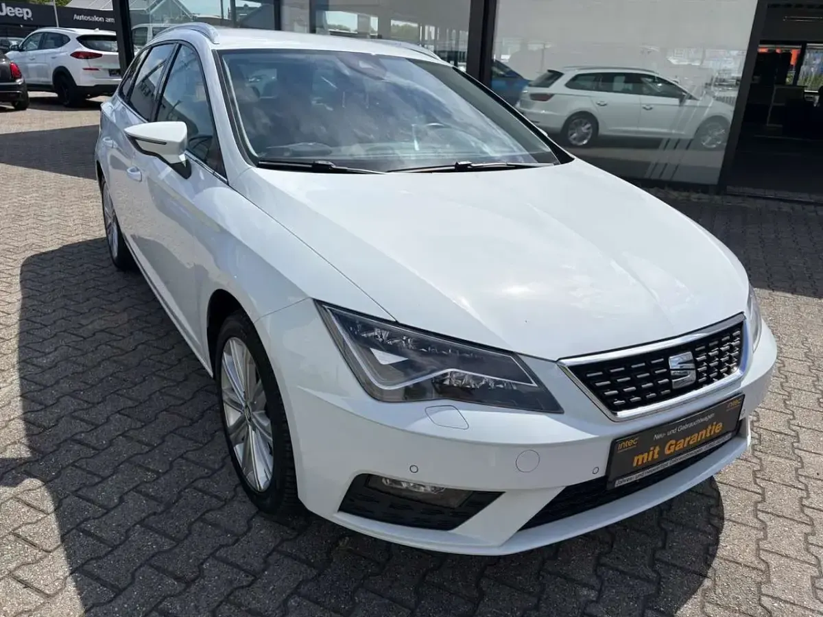 Gebraucht Seat Leon ST XCELLENCE 131 PS (96 kW) 2021 Weiß Kombi