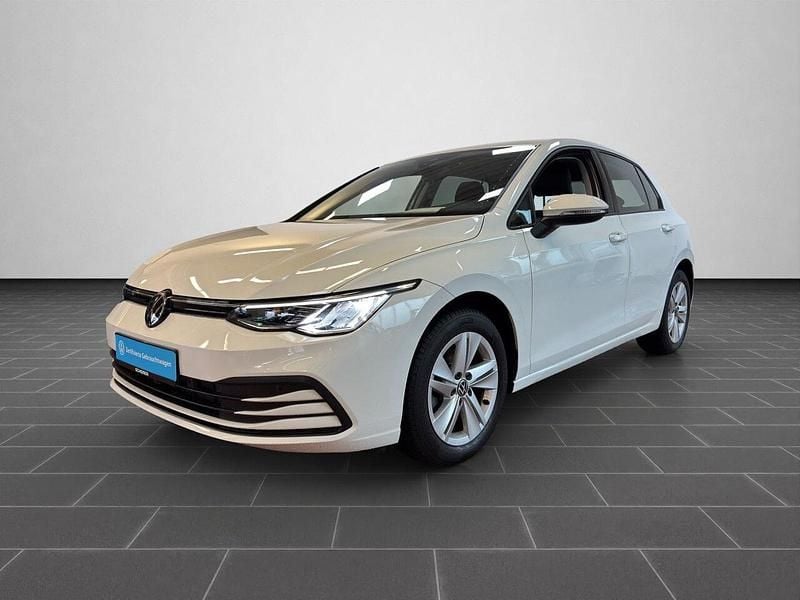 Gebraucht VW Golf VIII 116 PS (85 kW) 2022 Pure white Limousine