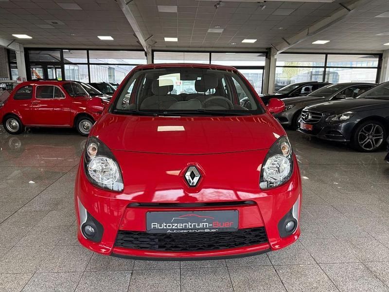 Second-hand Renault Twingo 76 CP (55 kW) 2010 Roșu Hatchback