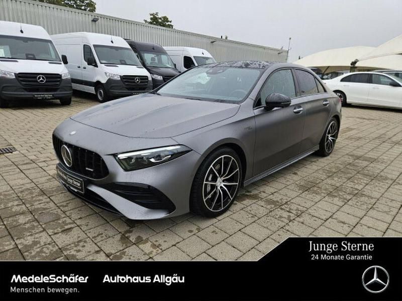 Manufaktur magno lack manufaktur mountai (metallic) Gebraucht 2023 Mercedes A35 AMG AMG Limousine | 47.659 € (Teuer) - Bild 1/4