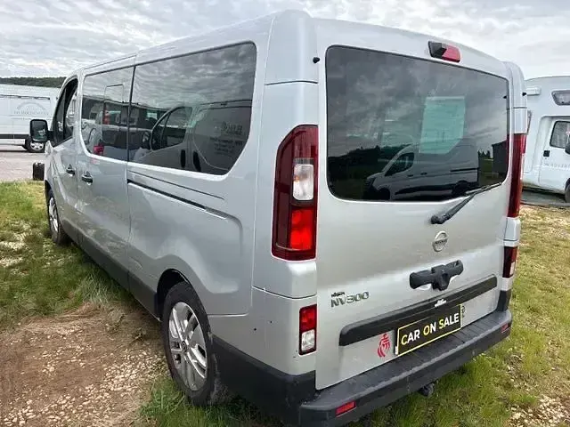Gebraucht Nissan NV300 Premium Edition 146 PS (107 kW) 2017 Grau Van