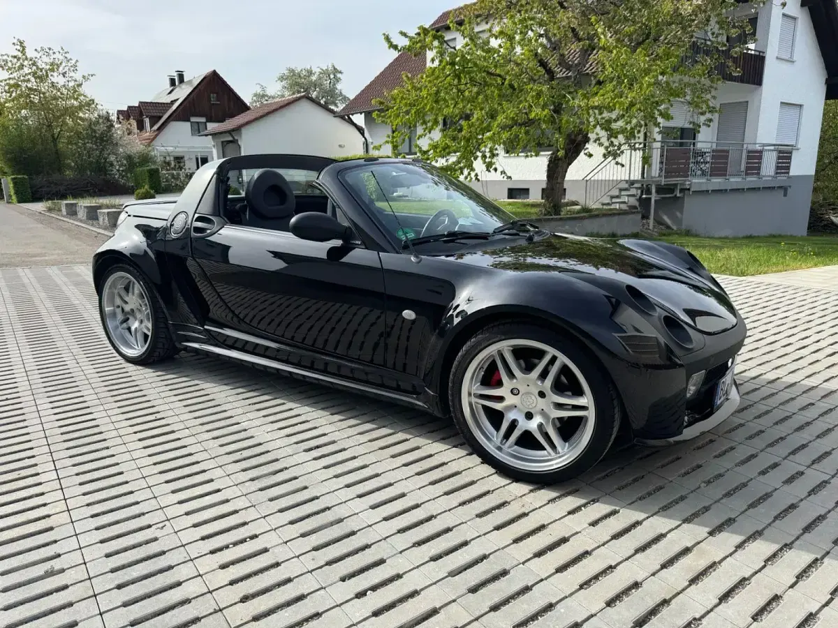 Używany Smart Roadster Brabus 101 KM (74 kW) 2004 Czarny Kabriolet