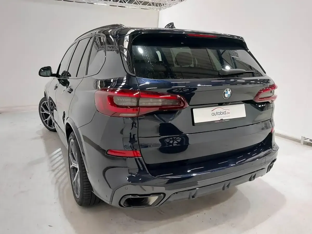 Gebraucht BMW X5 M Sport 286 PS (210 kW) 2023 Carbonschwarz metallic SUV