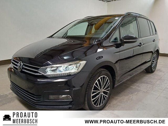 Deep black perleffekt Gebraucht 2024 VW Touran Comfortline Van / Kleinbus | 31.700 € (Fairer Preis) - Bild 1/4
