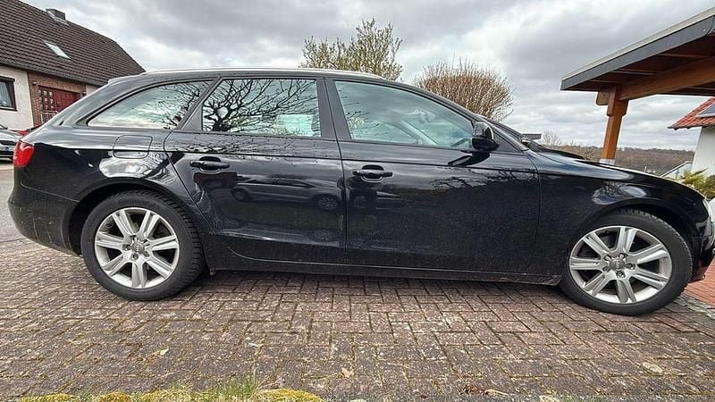 Gebraucht Audi A4 Ambition 150 PS (110 kW) 2014 Schwarz Kombi