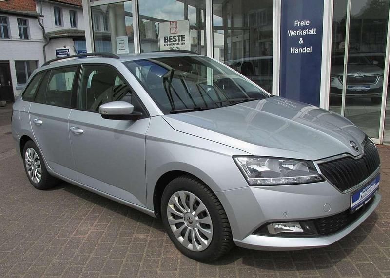 Brilliantsilber met. Gebraucht 2021 Skoda Fabia Kombi | 16.797 € (Fairer Preis) - Bild 1/3