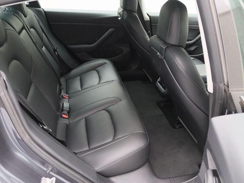 Usado Tesla Model 3 Standard Range 225 kW (306 CV) 2020 Gris Berlina