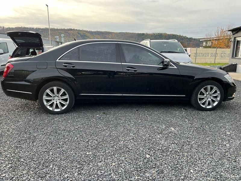 Gebraucht Mercedes S500 387 PS (284 kW) 2007 Obsidianschwarz  metalliclack Limousine