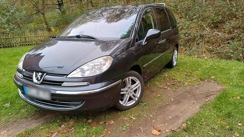Grau Gebraucht 2010 Peugeot 807 Van / Kleinbus | 4.790 € - Bild 1/4