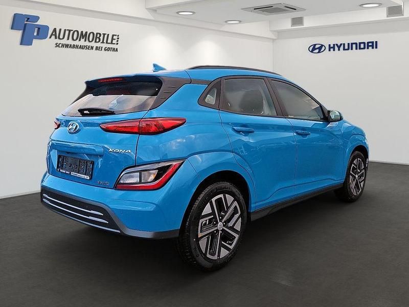 Gebraucht Hyundai Kona Select 100 kW (136 PS) 2023 Blau SUV