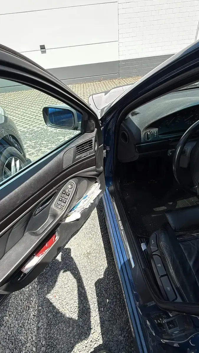 Gebraucht BMW 525 192 PS (141 kW) 2001 Blau Kombi