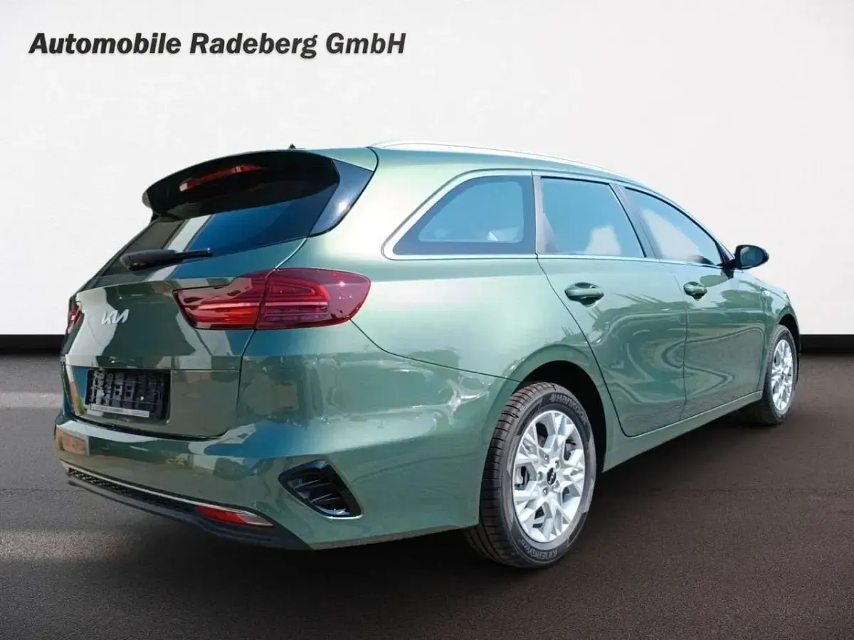 Gebraucht Kia Ceed Sportswagon 99 PS (72 kW) 2024 (exg) experience green met. Kombi
