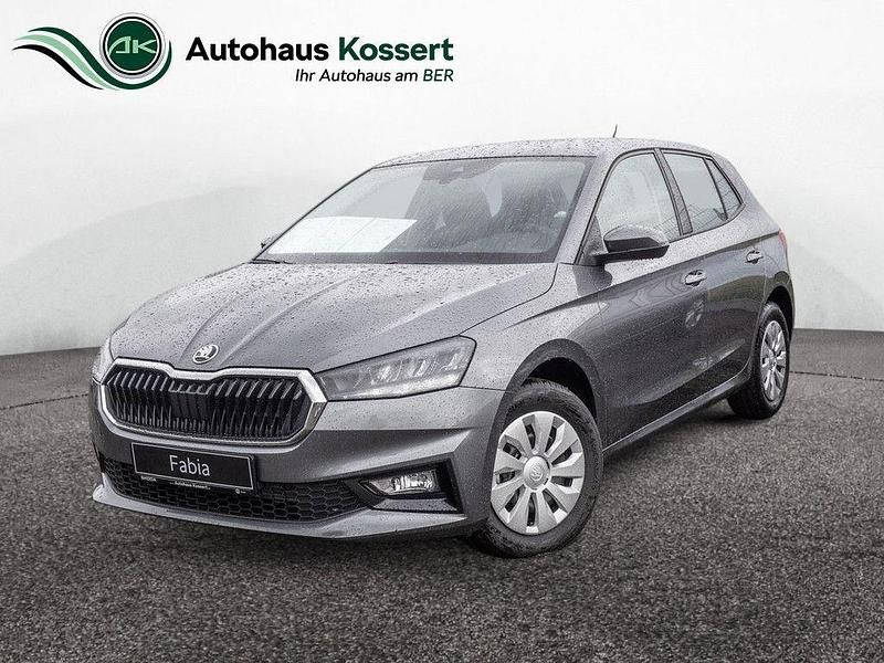 Neu Skoda Fabia Essence 80 PS (58 kW) 2025 Grau Kleinwagen
