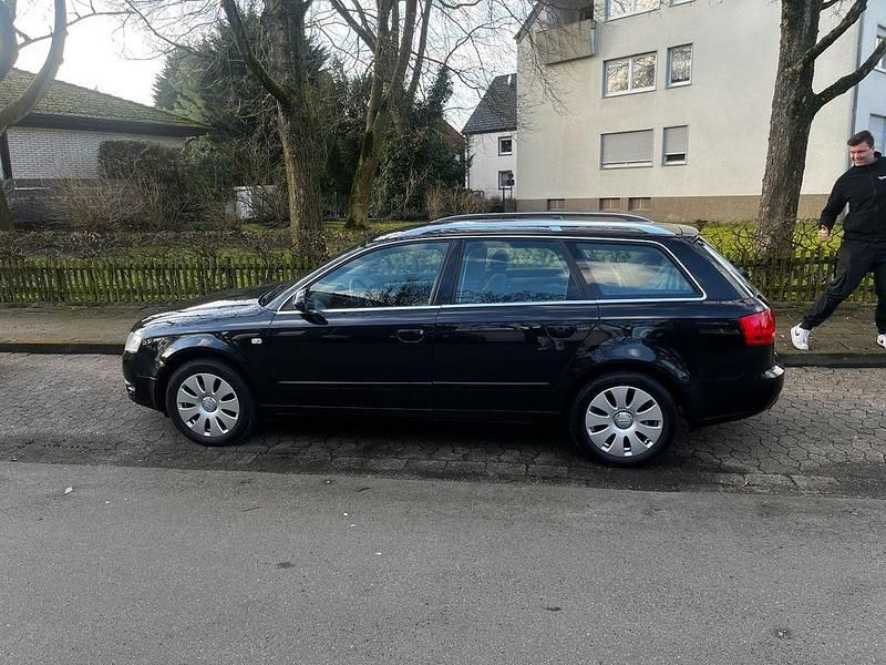 Gebraucht Audi A4 131 PS (96 kW) 2005 Schwarz Kombi