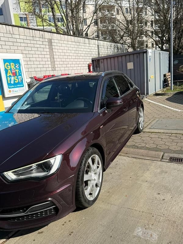 Gebraucht Audi A3 140 PS (102 kW) 2014 Violet Limousine