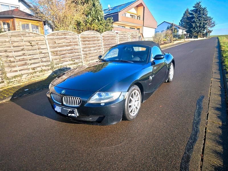 Gebraucht BMW Z4 150 PS (110 kW) 2006 Schwarz Cabrio