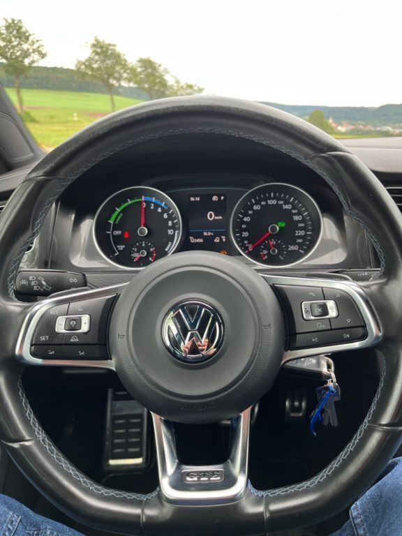 Gebraucht VW Golf VII GTE 204 PS (150 kW) 2016 Schwarz Limousine