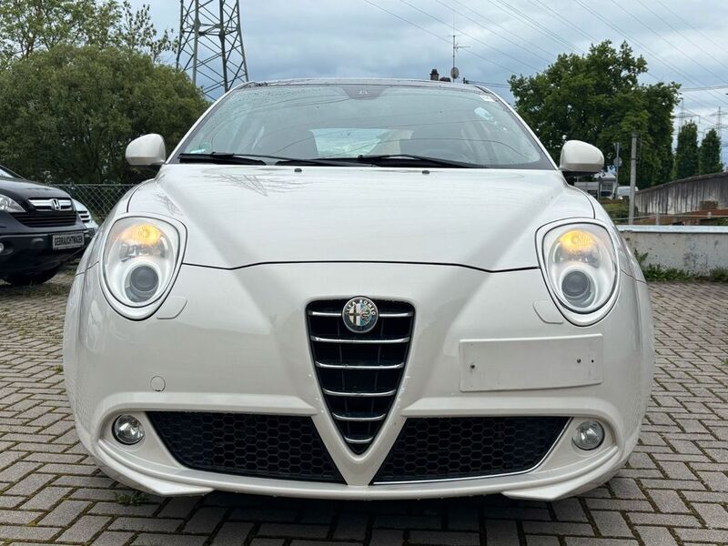 Weiß Gebraucht 2009 Alfa Romeo MiTo Turismo Kleinwagen | 4.899 € (Fairer Preis) - Bild 1/4