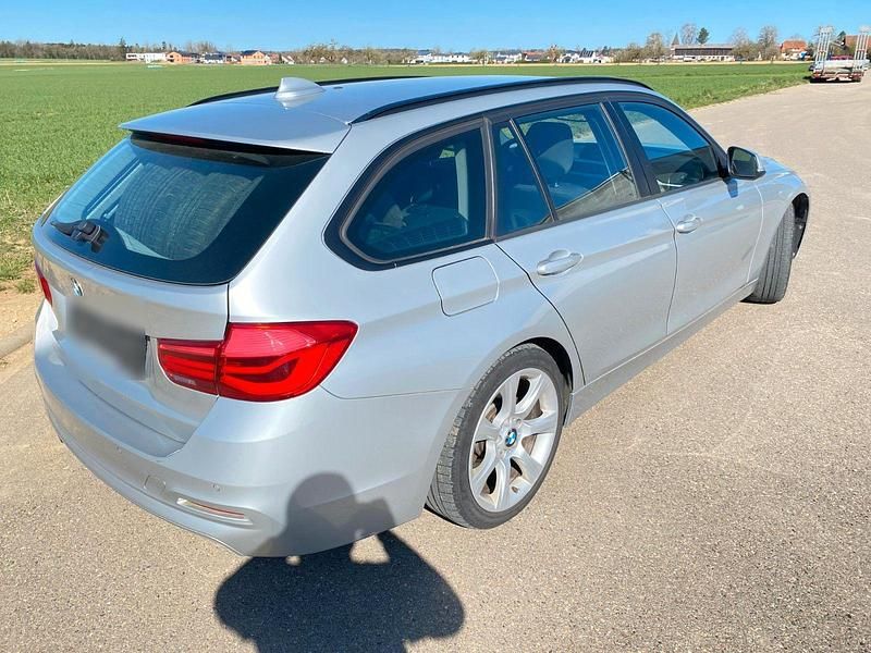Gebraucht BMW 320 190 PS (139 kW) 2018 Silber Kombi