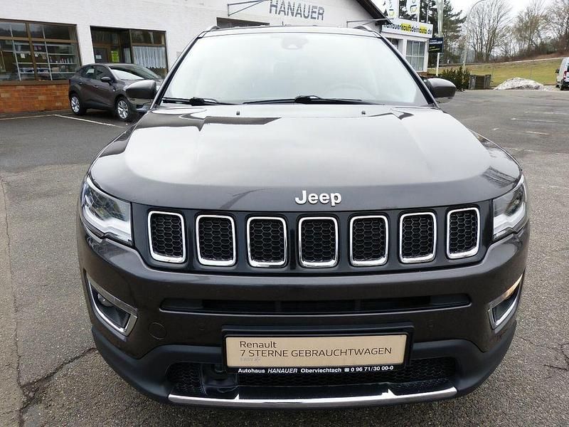 Gebraucht Jeep Compass Limited 170 PS (125 kW) 2018 Grau SUV