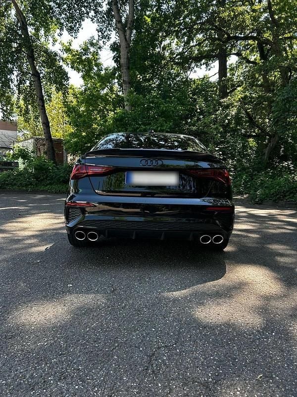 Gebraucht Audi S3 Ambiente 310 PS (228 kW) 2020 Schwarz Limousine